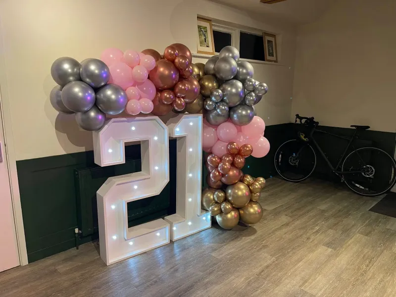 21st Birthday Party Setup