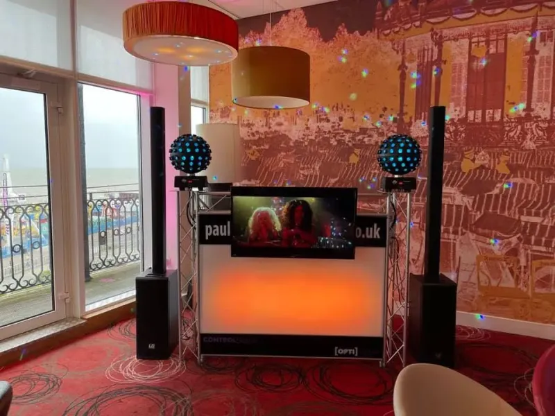 DJ Setup at Palace Hotel